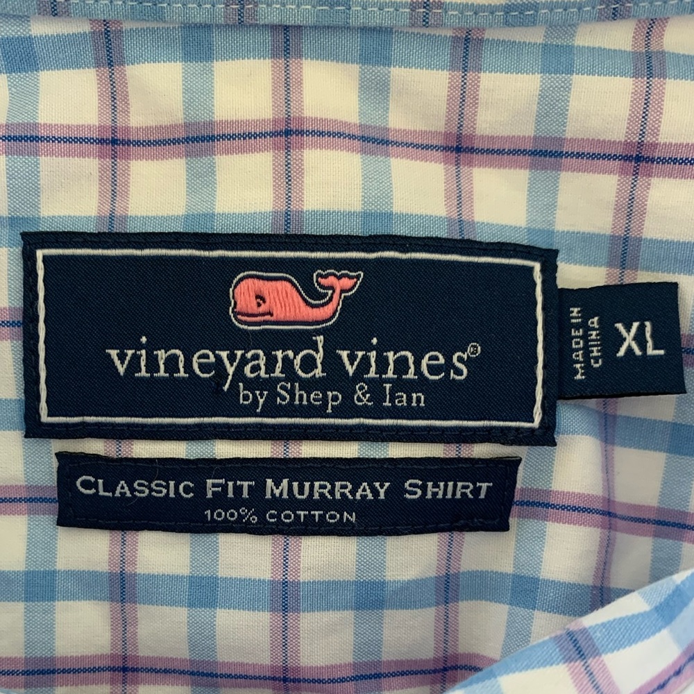 Vineyard Vines Dress Shirt. Size XL. Exc. Cond.